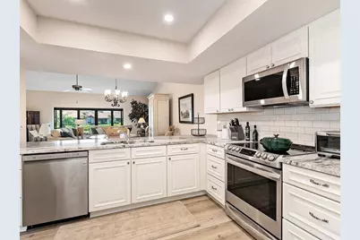 6094 Wilshire Boulevard #8, Sarasota, FL 34238 - Photo 5