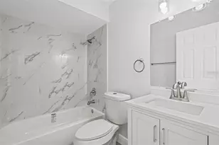 3708 40th Ave W, Bradenton, FL 34205 - Photo 13