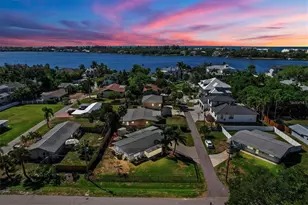 1686 Chapline Ln, Sarasota, FL 34231 - Photo 29