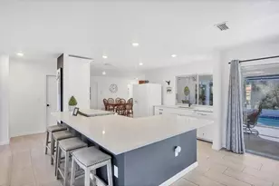 2410 Cass St, Sarasota, FL 34231 - Photo 9
