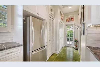 640 N Osprey Avenue, Sarasota, FL 34236 - Photo 11