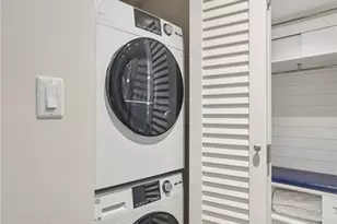 240 Sands Point Rd, Longboat Key, FL 34228 - Photo 23