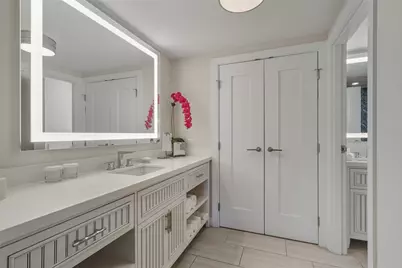 240 Sands Point Road #4201, Longboat Key, FL 34228 - Photo 19