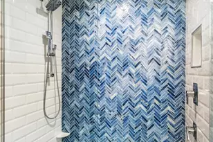 240 Sands Point Rd, Longboat Key, FL 34228 - Photo 21