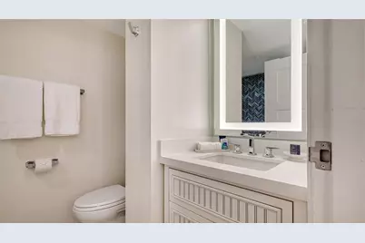 250 Sands Point Road #5101, Longboat Key, FL 34228 - Photo 19