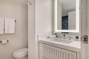 250 Sands Point Rd, Longboat Key, FL 34228 - Photo 19