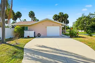 6100 Pauline Ave, Sarasota, FL 34231 - Photo 59