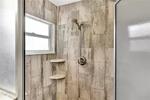 4461 Ascot Cir N, Sarasota, FL 34235 - Photo 13