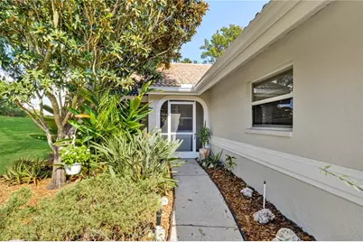 4461 Ascot Circle N, Sarasota, FL 34235 - Photo 5