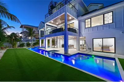 305 55th Street, Holmes Beach, FL 34217 - Photo 5