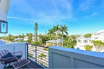 305 55th Street, Holmes Beach, FL 34217 - Photo 47