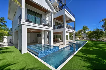 305 55th Street, Holmes Beach, FL 34217 - Photo 7