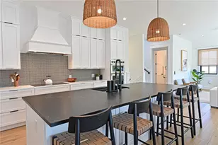 305 55th St, Holmes Beach, FL 34217 - Photo 17