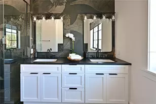 305 55th St, Holmes Beach, FL 34217 - Photo 23