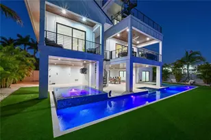 305 55th St, Holmes Beach, FL 34217 - Photo 61