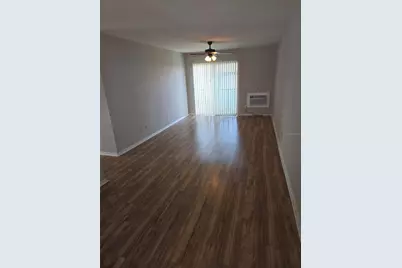 3101 Bee Ridge Road #204, Sarasota, FL 34239 - Photo 5