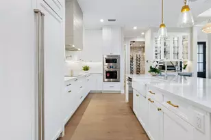 1519 Harbor Dr, Sarasota, FL 34239 - Photo 9