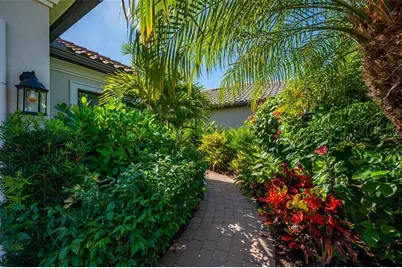 5451 Lago Maggio Street, Sarasota, FL 34238 - Photo 5