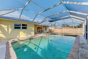 2834 New England St, Sarasota, FL 34231 - Photo 43