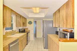 2834 New England St, Sarasota, FL 34231 - Photo 23