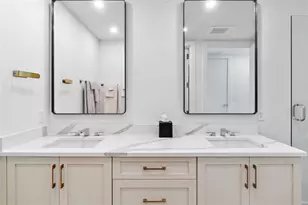 1035 Seaside Dr, Sarasota, FL 34242 - Photo 47