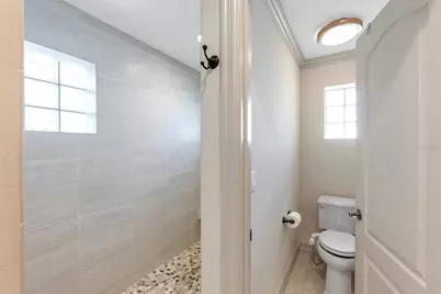 518 Venice Lane, Sarasota, FL 34242 - Photo 29