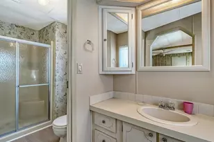 116 Southwinds Dr, Sarasota, FL 34231 - Photo 23