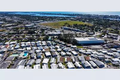 116 Southwinds Drive, Sarasota, FL 34231 - Photo 3