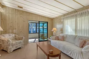 116 Southwinds Dr, Sarasota, FL 34231 - Photo 9