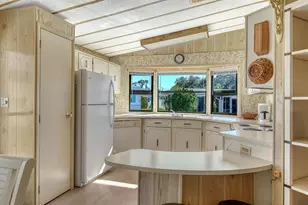 116 Southwinds Dr, Sarasota, FL 34231 - Photo 11