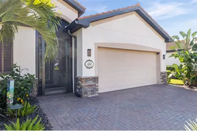 10507 Medjool Drive, Venice, FL 34293 - Photo 3