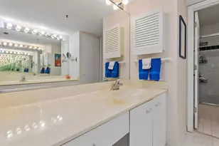 1309 Siesta Bayside Dr, Sarasota, FL 34242 - Photo 13