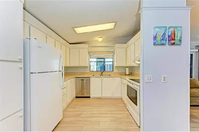 216 Palm Air Drive, Osprey, FL 34229 - Photo 9