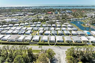 216 Palm Air Dr, Osprey, FL 34229 - Photo 3