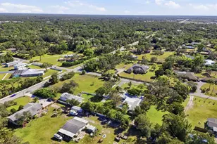 2723 59th St, Sarasota, FL 34243 - Photo 73