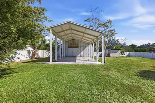 2723 59th St, Sarasota, FL 34243 - Photo 57