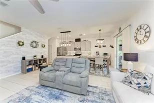 11637 Woodleaf Dr, Lakewood Ranch, FL 34211 - Photo 7