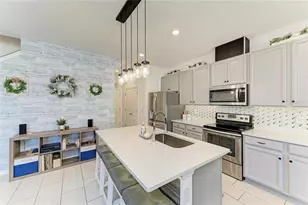 11637 Woodleaf Dr, Lakewood Ranch, FL 34211 - Photo 11