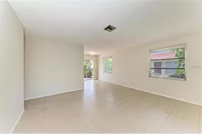 2121 Pueblo Circle #V6, Sarasota, FL 34231 - Photo 3