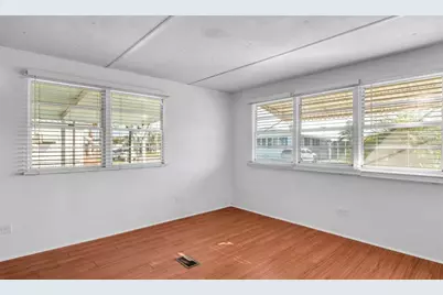 209 50th Avenue Plaza E, Bradenton, FL 34203 - Photo 7