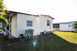 209 50th Avenue Plaza E, Bradenton, FL 34203 - Photo 29