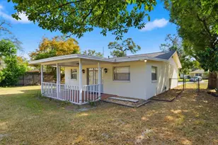 2105 W Barclay Rd, Tampa, FL 33612 - Photo 61