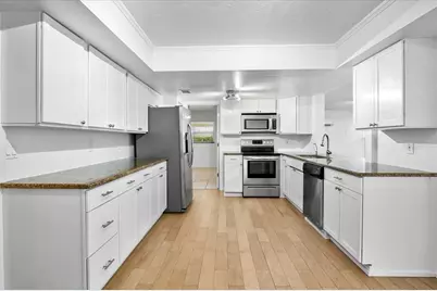 7147 Lago Street, Sarasota, FL 34241 - Photo 7