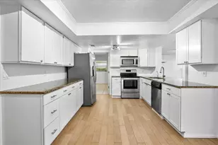 7147 Lago St, Sarasota, FL 34241 - Photo 7