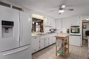 5205 16th Ave E, Palmetto, FL 34221 - Photo 11