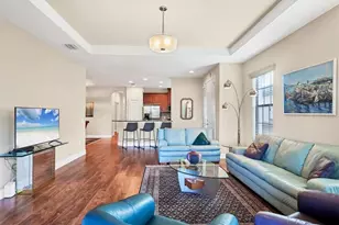 8275 Varenna Dr, Sarasota, FL 34231 - Photo 9