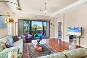 8275 Varenna Dr, Sarasota, FL 34231 - Photo 7
