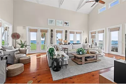 2211 6th Street W, Palmetto, FL 34221 - Photo 11