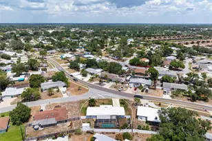 2425 Constitution Blvd, Sarasota, FL 34231 - Photo 9