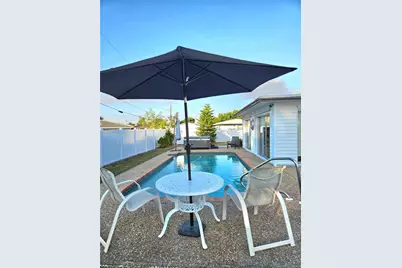 2425 Constitution Boulevard, Sarasota, FL 34231 - Photo 49